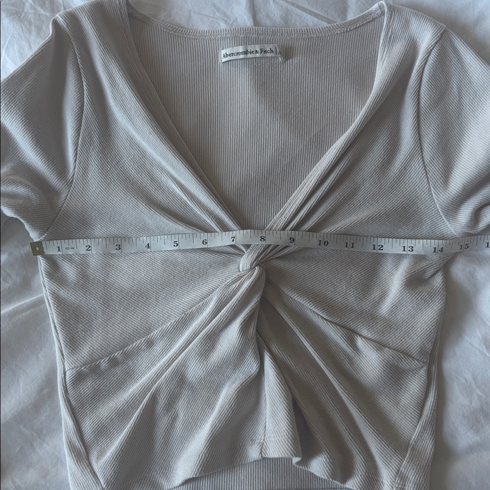 Abercrombie Twist Front Long Sleeve, cream - Picture 5 of 7